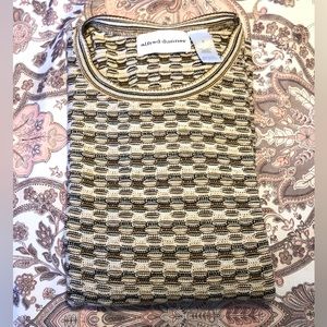 thin knitted cream patterned sweater